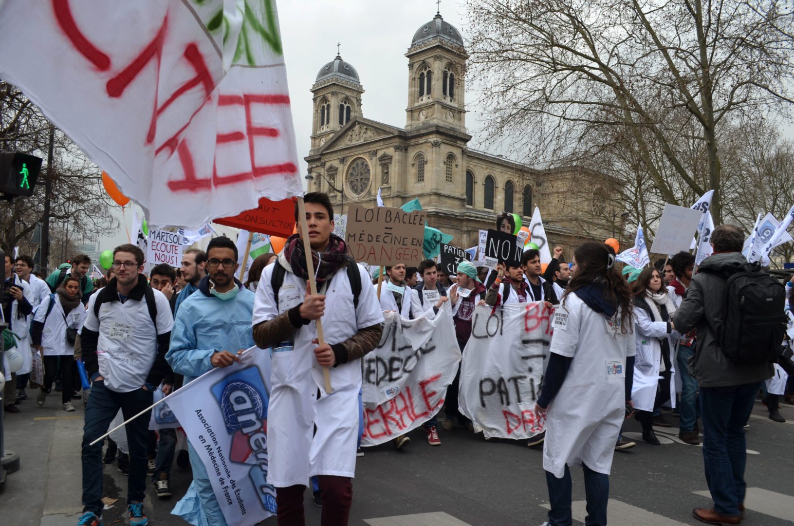 Manifestation contre loi de sante 15 mars 2015