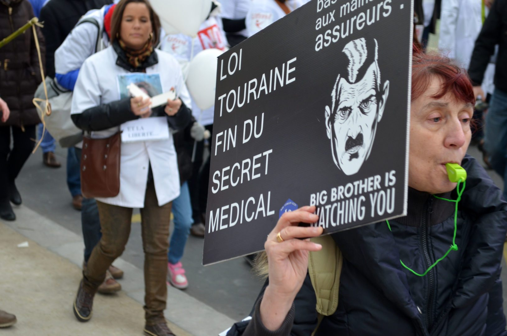 manifestation medecins slogans 15 mars 2015